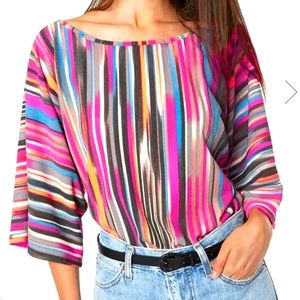 Willow & Root 3/4 Bell Sleeve Top Sz M